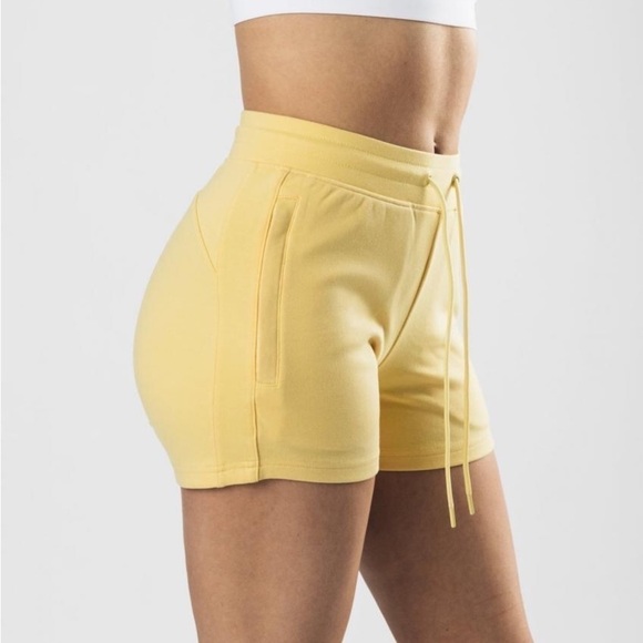 ALPHALETE Women’s Essential Core Shorts Orange Frost Size XL NWT - Picture 9 of 9